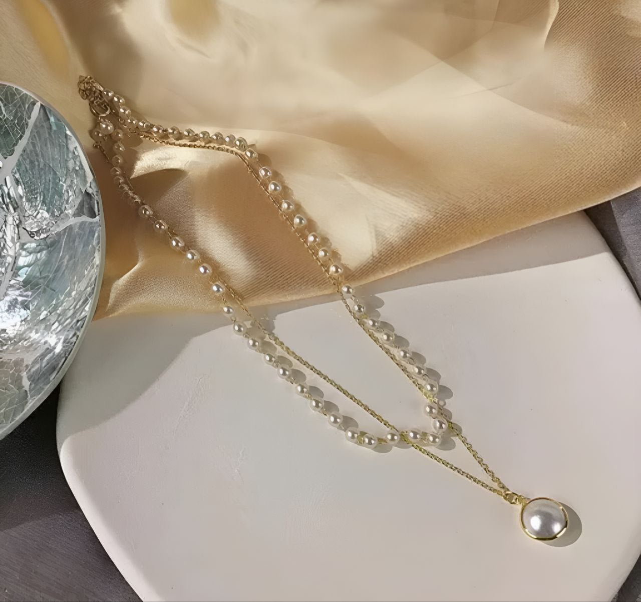 Shimmering Charming Women Necklaces & Chains